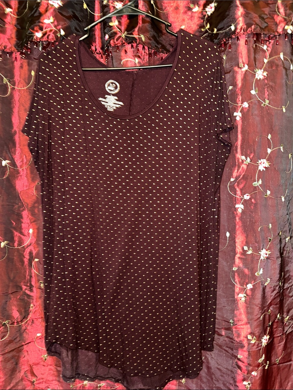Women's Maroon Short Sleeve Polka Dot Knit Top